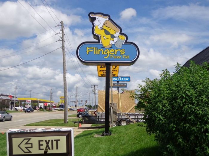 Hi-Rise at Flingers Pizza Pub on 1503 E Vernon Ave Bloomington IL